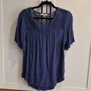 💙 Rickis - Stunning  Lacey Blue Dressy Top